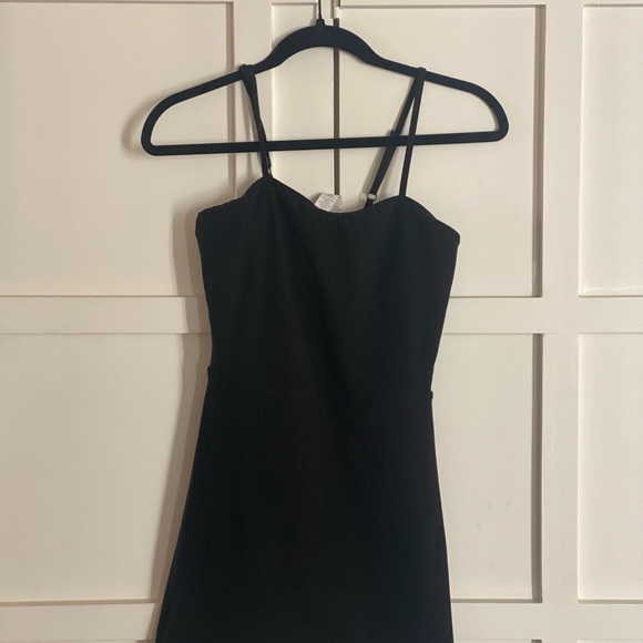 ALO Alosoft Encore Tennis Dress - Picture 9 of 9